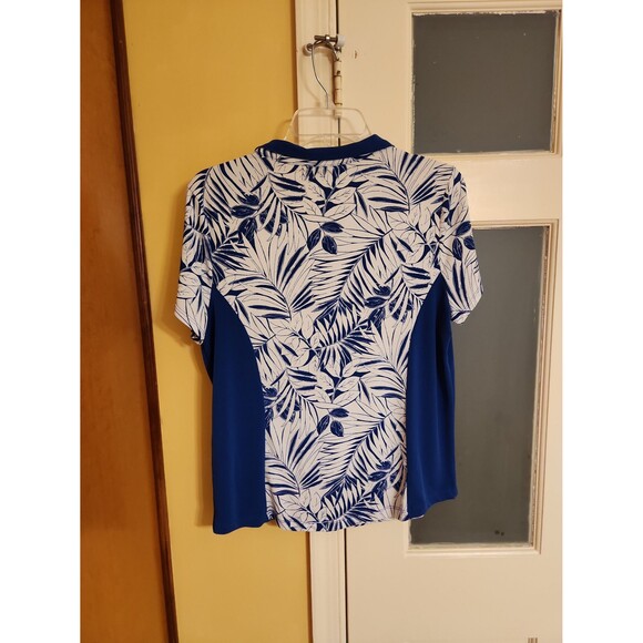 Weekends by Chico's Blue & White Blooming Palms Quarter Zip Shirt Size 1 US 8 - Picture 8 of 8